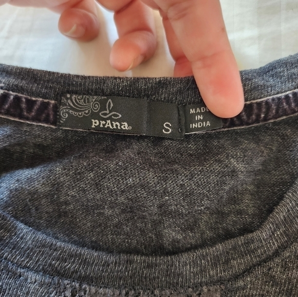 PrAna Darla Top Lace Long-Sleeve in Gray size Small Organic Cotton Blend - Picture 6 of 7